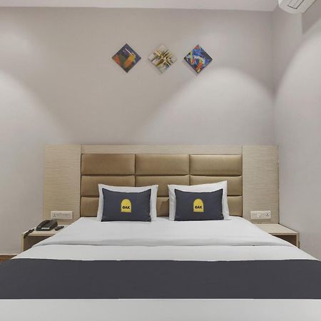 Townhouse Oak Sohotel Hāora Buitenkant foto