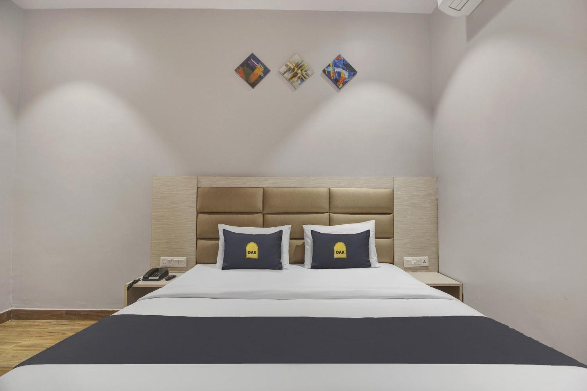 Townhouse Oak Sohotel Hāora Buitenkant foto