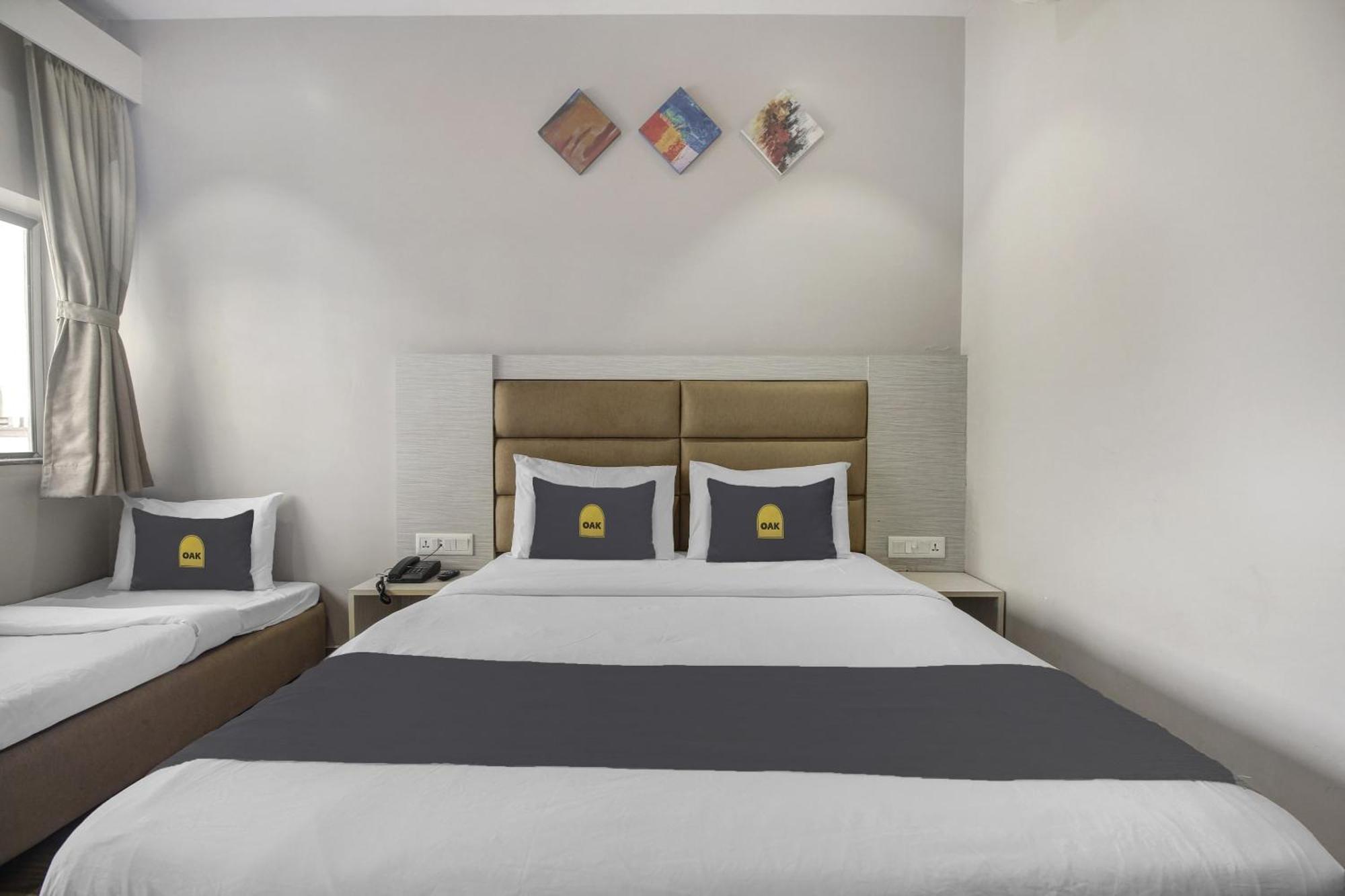 Townhouse Oak Sohotel Hāora Buitenkant foto