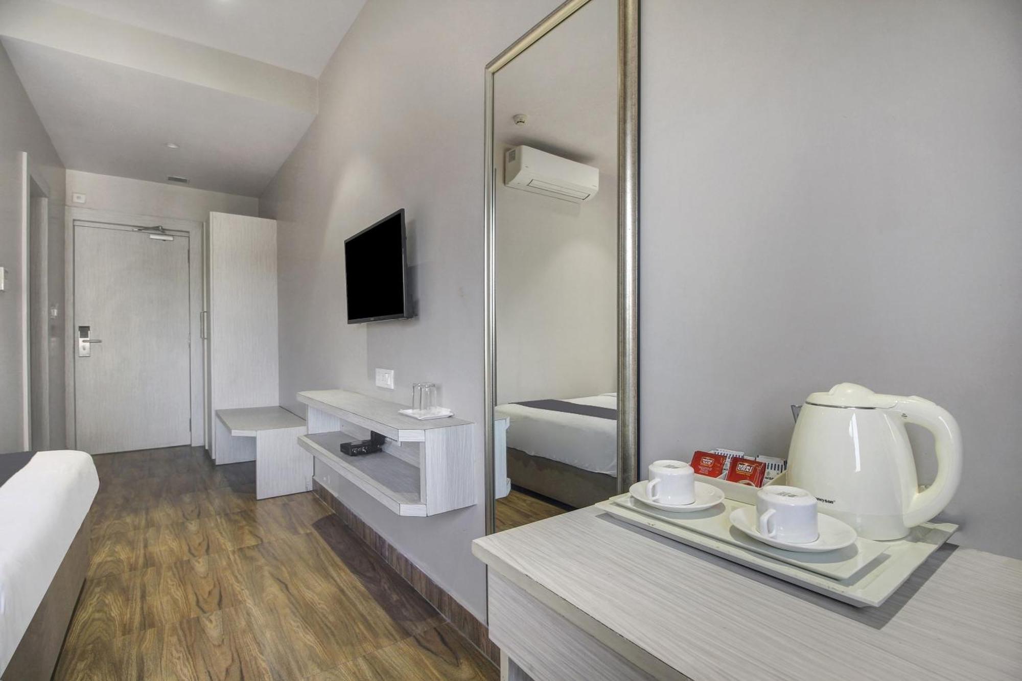 Townhouse Oak Sohotel Hāora Buitenkant foto