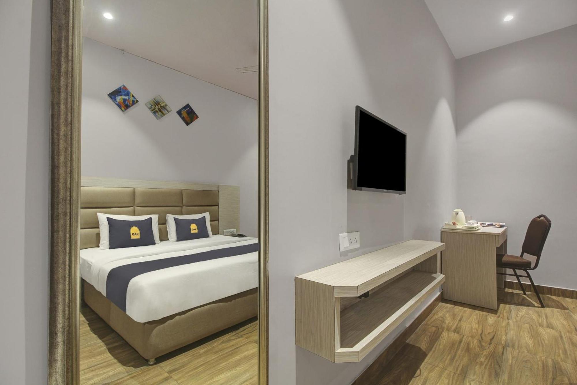 Townhouse Oak Sohotel Hāora Buitenkant foto