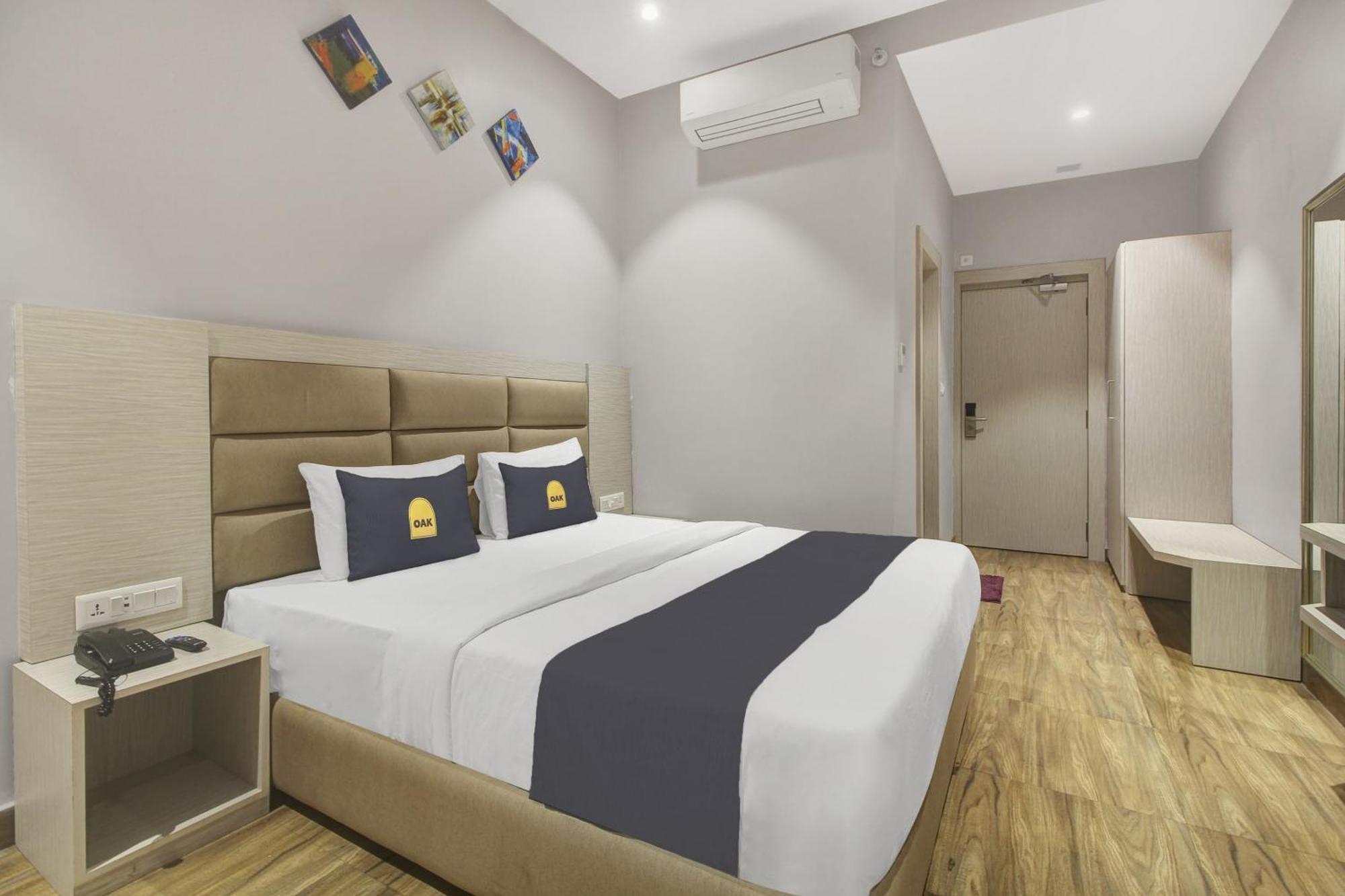 Townhouse Oak Sohotel Hāora Buitenkant foto
