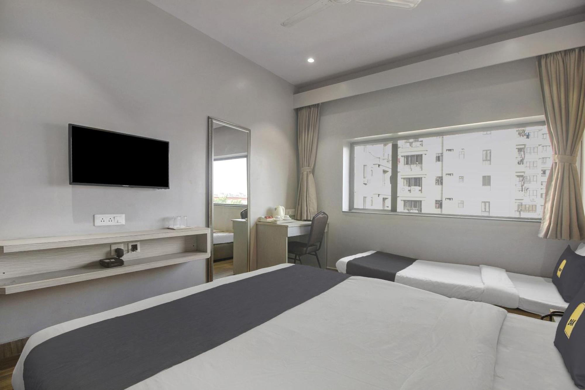 Townhouse Oak Sohotel Hāora Buitenkant foto